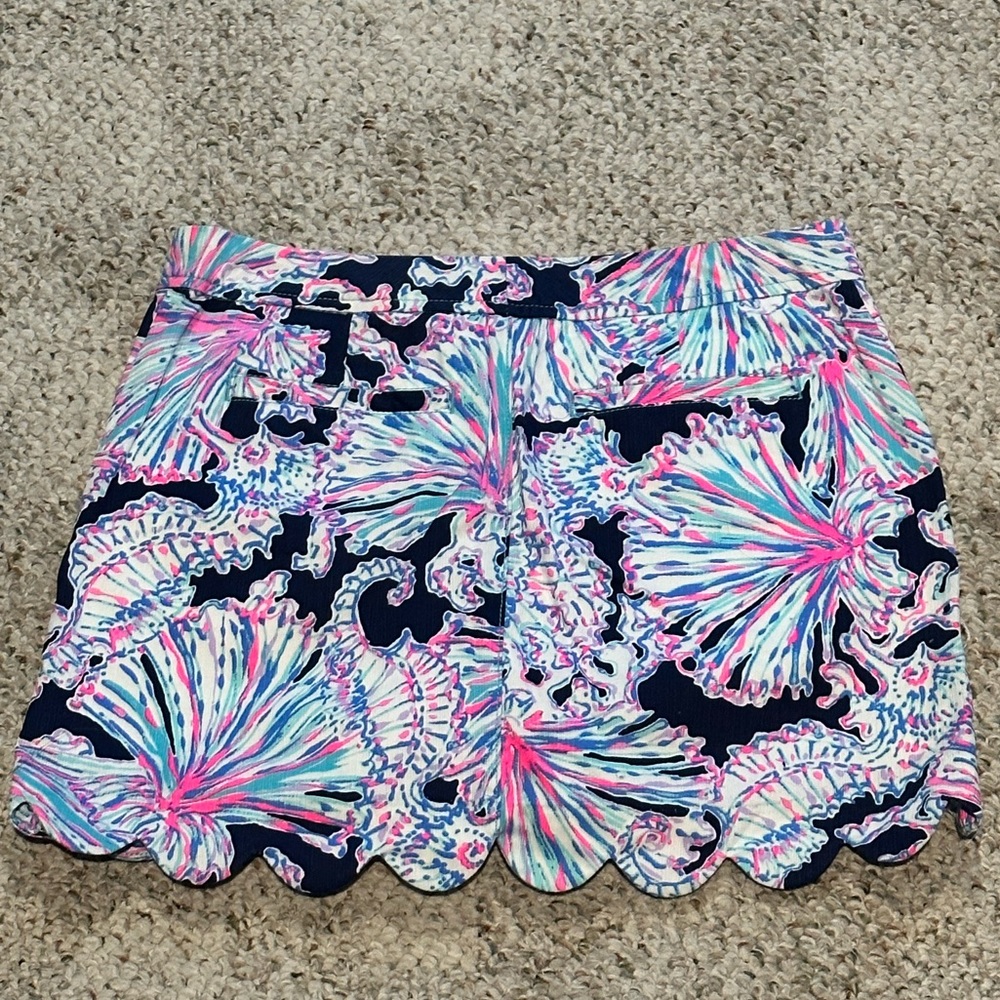 Lilly Pulitzer Navy Pattern Skort With Scalloped Hem Women 0 - Picture 2 of 4